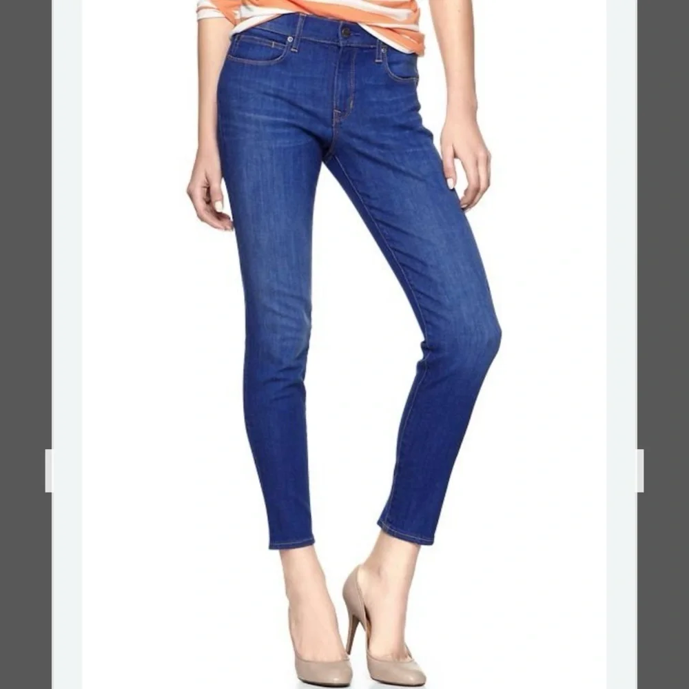 2 Pairs of Gap 1969 Legging Jeans in Stylish Blue and Dark Blue Size 27 Short - Picture 2 of 10
